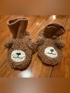 Cat & Jack baby teddy bootie slipper 0-3M